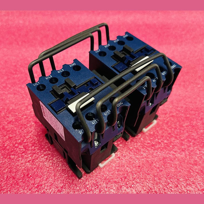 Контактор ПМ12-025551 УХЛ4 В 220В 2р КЭАЗ